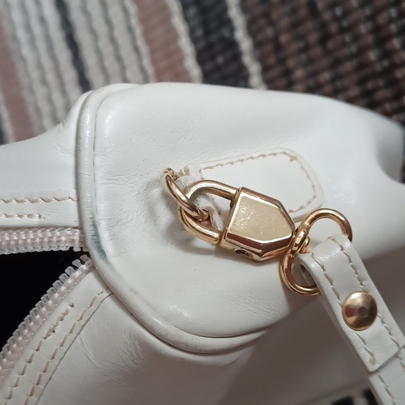 Vintage Ferragamo  crossbody - Picture 15 of 16